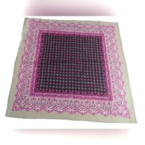 💯 Silk Scarf Hand Made Hem Square Vintage
